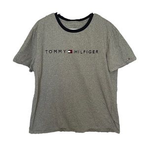 Tommy Hilfiger Mens Large T-Shirt